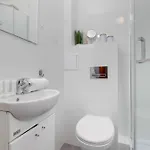 公寓 Unique & Seaside For 4 People In By Renters 格丁尼亚