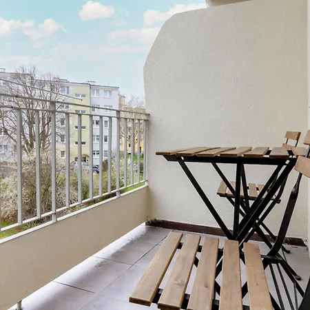 Unique & Seaside For 4 People In By Renters Apartmán *